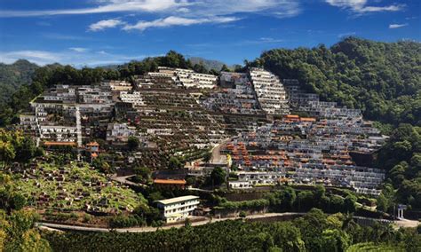 三峽龍泉墓園|龍泉墓園在新北市三峽區是一個合法的私人墓園，環境優美，成立。